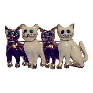 Cats in a Row Brooch/Pin Elegant Gold and Cream Cat Figurine Set Green Eyes